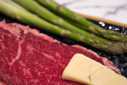 Perfecting Tomahawk Steak with Sous Vide Precision