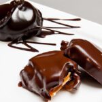 Shiny Delight: How to Make a Perfect Chocolate Mirror Glaze