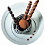 Chilling Delight: The Science Behind Nitro-Frozen Chocolate Shavings