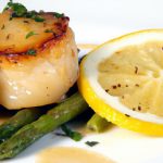 Golden Pan-Seared Scallops Drizzled with Zesty Lemon Butter